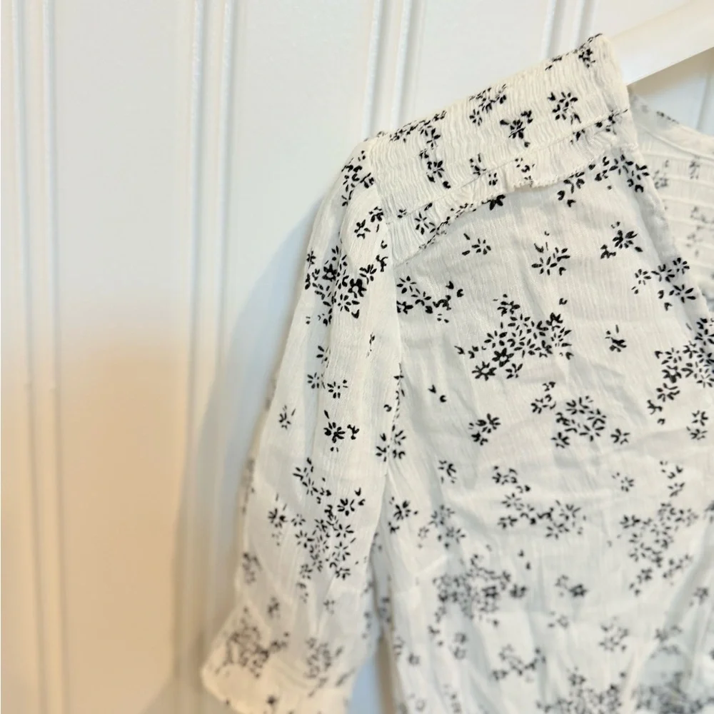 Abercrombie & Fitch White Puff Sleeve Crop Blouse